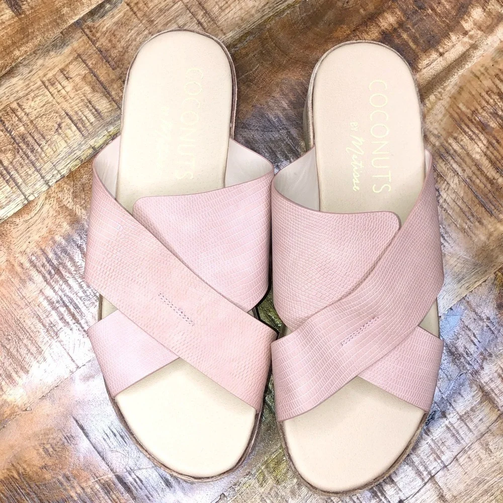 ✅ Anthro Coconuts by Matisse Study Wedges in‎ Blush